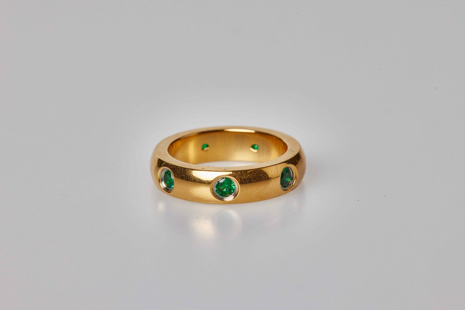 Emerald Artemis Ring