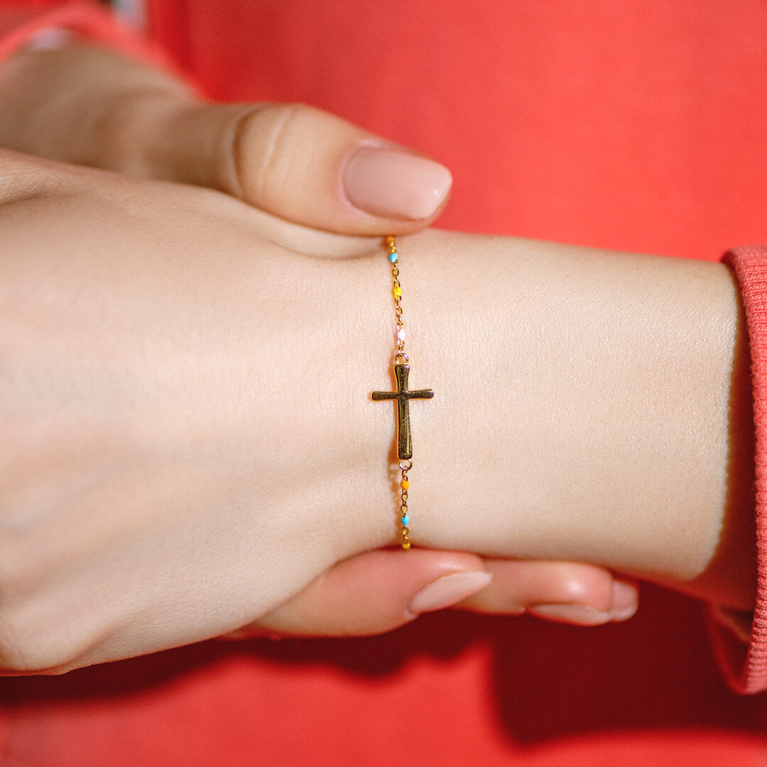 "Pray Through It" Cross Bracelet