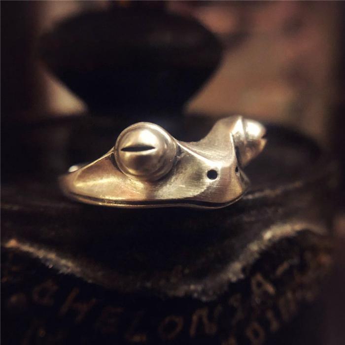 RETRO FROG STAINLESS STEEL RING