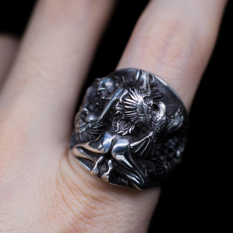 CUSTOMIZED-NAKED LADY & CROWS SKULL SILVER RING