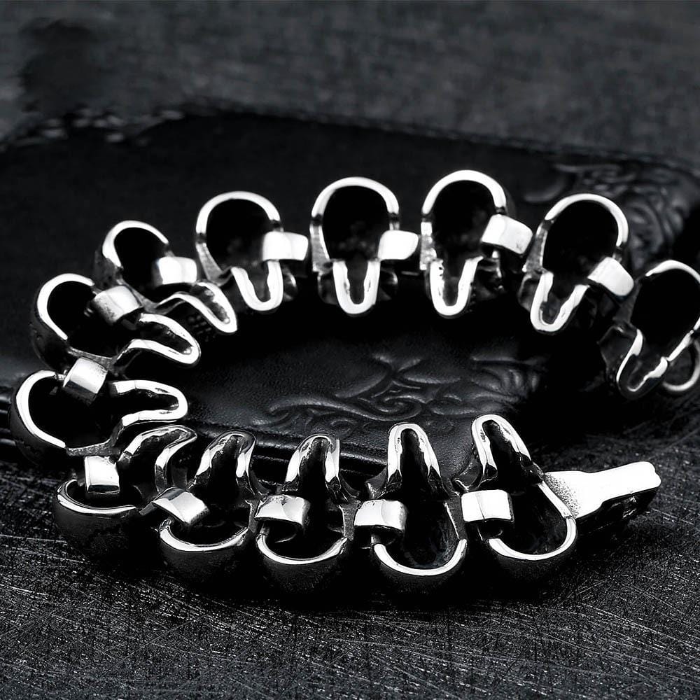 PUNK STYLE STAINLESS STEEL SKULL BRACELET